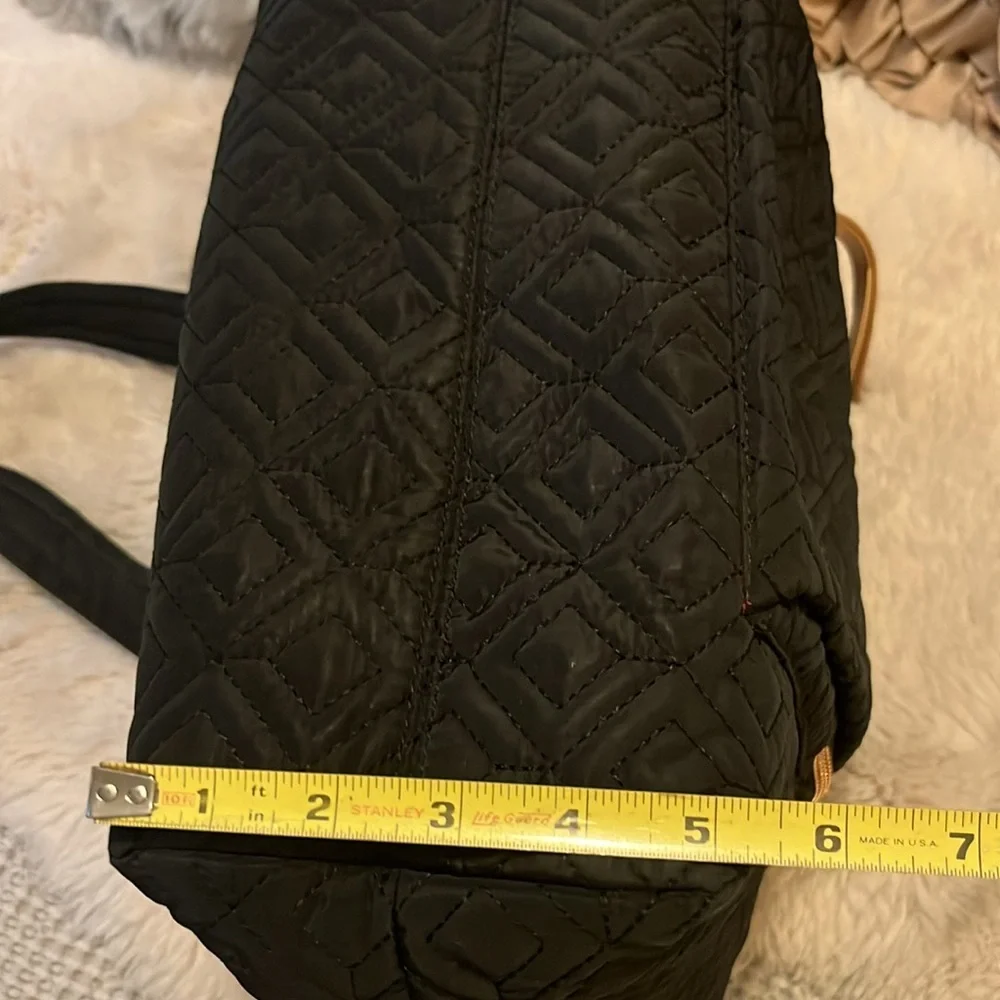 Adrienne Vittadini stylish black